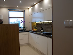 mieszkanie 90m2 - Kuchnia, styl nowoczesny - zdjęcie od ZAWICKA-ID Projektowanie wnętrz