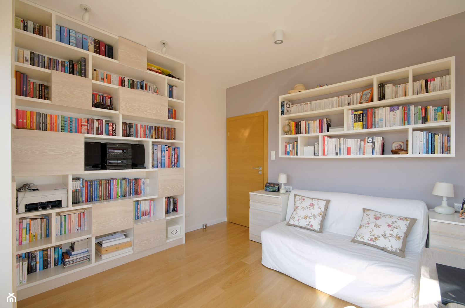 Apartament dla 4-osobowej rodziny - Biuro, styl nowoczesny - zdjęcie od ZAWICKA-ID Projektowanie wnętrz - Homebook