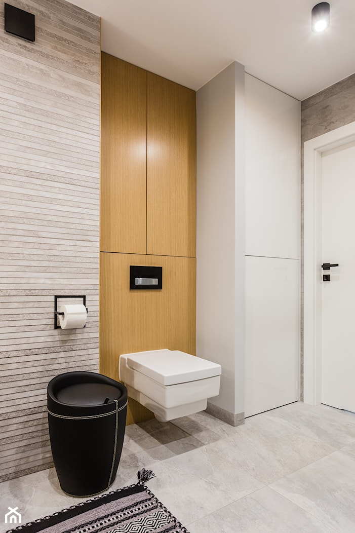 Czarno - biała łazienka z prysznicem - zdjęcie od ZAWICKA-ID Projektowanie wnętrz - Homebook