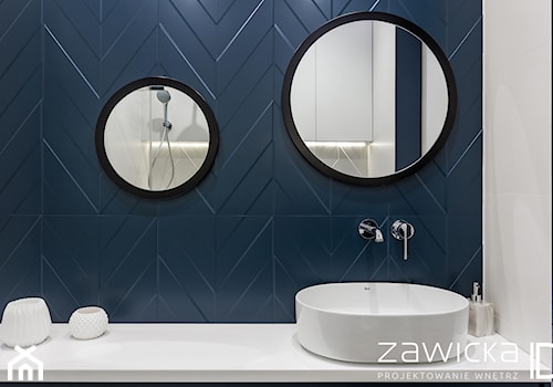 Granat w łazience - zdjęcie od ZAWICKA-ID Projektowanie wnętrz