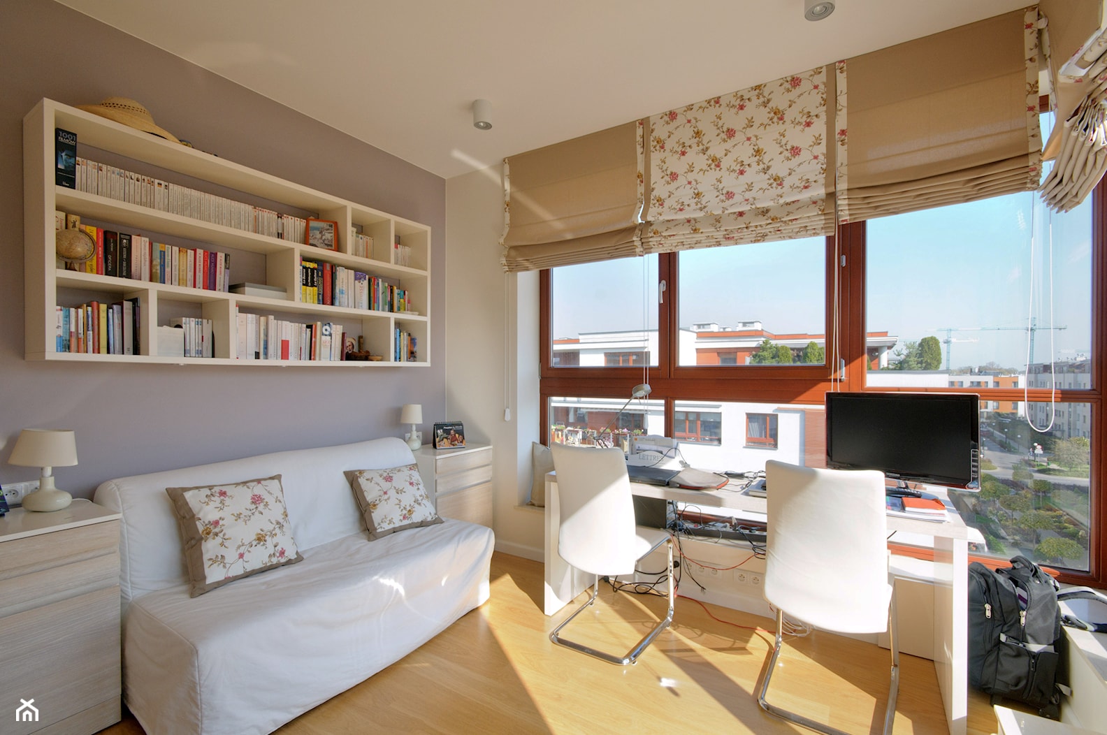 Apartament dla 4-osobowej rodziny - Biuro, styl nowoczesny - zdjęcie od ZAWICKA-ID Projektowanie wnętrz - Homebook