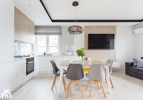 90 m2 po remoncie - Duża szara jadalnia w salonie w kuchni, styl nowoczesny - zdjęcie od ZAWICKA-ID Projektowanie wnętrz