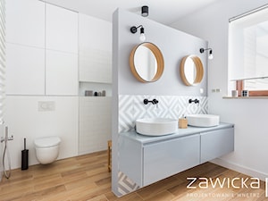 Remont w Wilanowie - Średnia z dwoma umywalkami łazienka, styl nowoczesny - zdjęcie od ZAWICKA-ID Projektowanie wnętrz