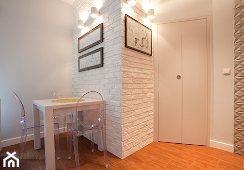 Mieszkanko w kamienicy - Jadalnia, styl nowoczesny - zdjęcie od ZAWICKA-ID Projektowanie wnętrz