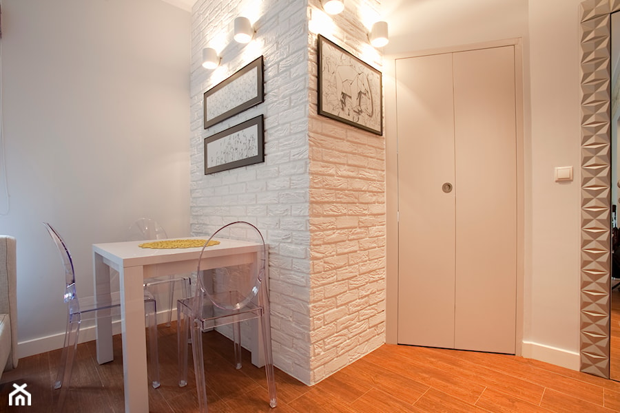 Mieszkanko w kamienicy - Jadalnia, styl nowoczesny - zdjęcie od ZAWICKA-ID Projektowanie wnętrz