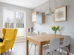 Mieszkanie 45 m2 na Białołęce - Mała biała szara jadalnia jako osobne pomieszczenie, styl skandynawski - zdjęcie od ZAWICKA-ID Projektowanie wnętrz