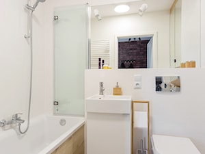 Mieszkanie 45 m2 na Białołęce - Mała bez okna z lustrem łazienka, styl nowoczesny - zdjęcie od ZAWICKA-ID Projektowanie wnętrz