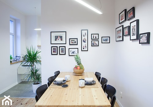 Mieszkanie na miarę - Średnia biała jadalnia jako osobne pomieszczenie, styl skandynawski - zdjęcie od Patyna Projekt