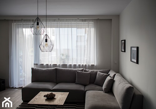 Mieszkanie w bloku - Mały beżowy salon, styl skandynawski - zdjęcie od Patyna Projekt