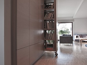 Projekt wnętrz domu jednorodzinnego w Poznaniu - Hol / przedpokój, styl minimalistyczny - zdjęcie od CONDE konrad idaszewski architekt