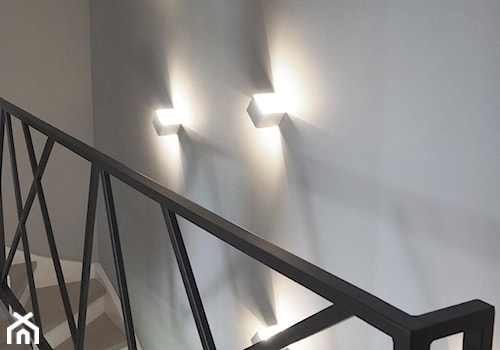 Oświetlenie klatki schodowej - zdjęcie od Anna Maria Marszałek Studio Projektowe