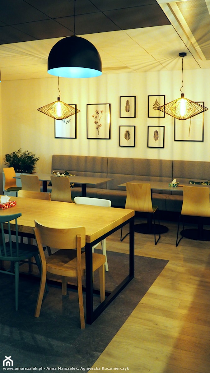 Biuro w domowym stylu - Średnia biała jadalnia jako osobne pomieszczenie, styl nowoczesny - zdjęcie od Anna Maria Marszałek Studio Projektowe