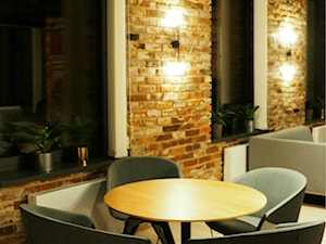 Biuro w domowym stylu - Mała jadalnia w salonie, styl industrialny - zdjęcie od Anna Maria Marszałek Studio Projektowe