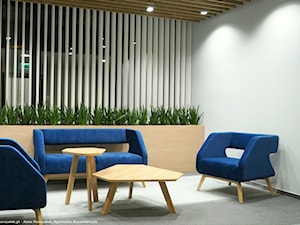 Biuro w domowym stylu - Średnie z sofą białe biuro, styl nowoczesny - zdjęcie od Anna Maria Marszałek Studio Projektowe