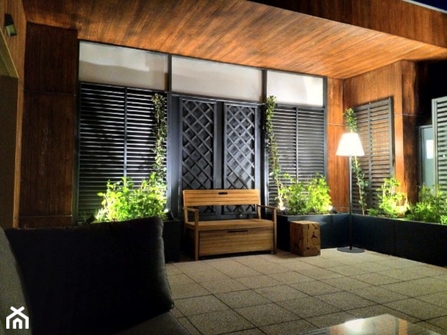 Zielony taras w apartamentowcu - zdjęcie od Miejskie Ziele - Homebook