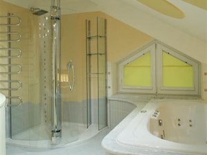 Projekt rezydencji Villanette - TURKUS poddasze - łazienka - zdjęcie od Architekci VILLANETTE