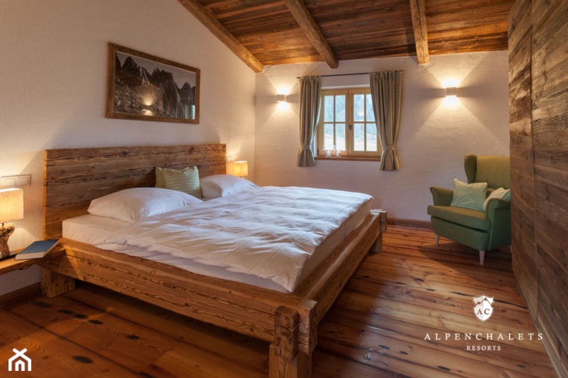 Łóżko ze starego drewna - zdjęcie od Alldeco Sp. z o.o.