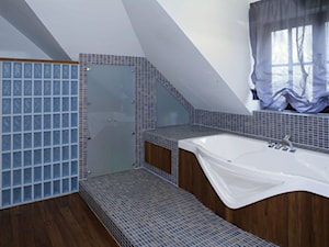 pokój kąpielowy przy sypialni - zdjęcie od Artarmando