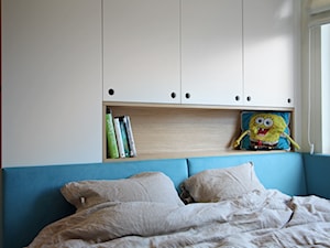 Wola - Mała biała sypialnia, styl nowoczesny - zdjęcie od Soma Architekci