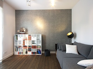 Konkurs 2 - Średnie w osobnym pomieszczeniu z sofą białe szare biuro, styl industrialny - zdjęcie od Soma Architekci