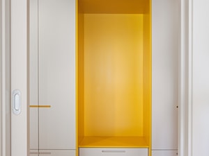 Apartament Ekopark - Mały biały hol / przedpokój, styl nowoczesny - zdjęcie od Soma Architekci