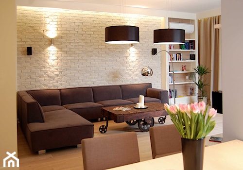 Neo-Retro Apartament Wilanów - Średni biały salon z jadalnią z bibiloteczką, styl nowoczesny - zdjęcie od Soma Architekci