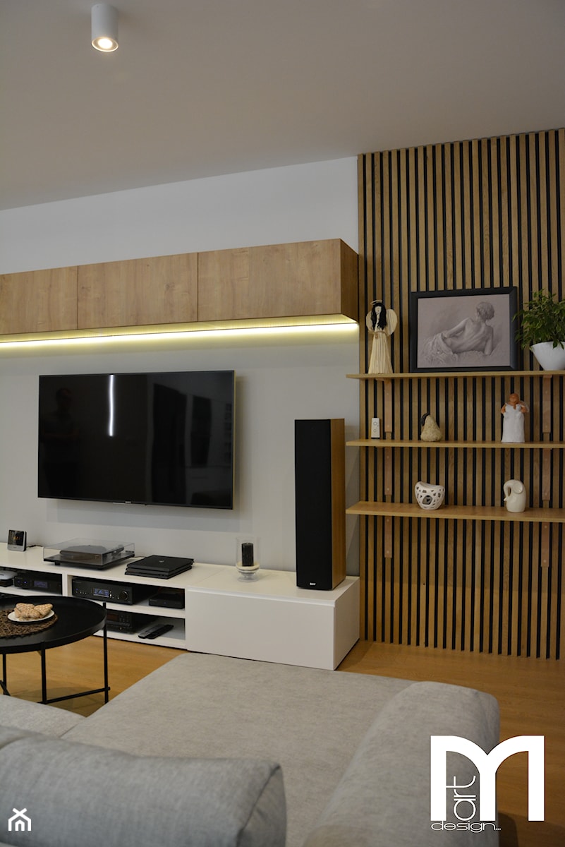 Realizacja wnętrz domu jednorodzinnego w Warszawie - Średni biały salon, styl nowoczesny - zdjęcie od Mart-Design Architektura Wnętrz