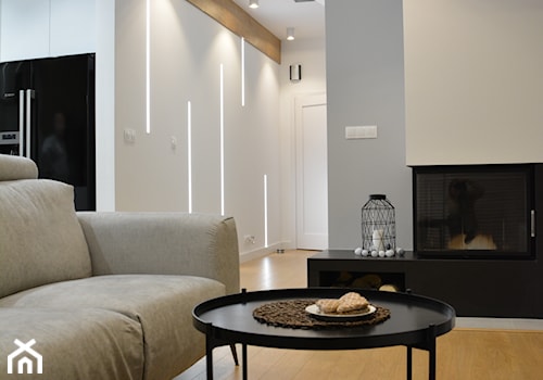 Realizacja wnętrz domu jednorodzinnego w Warszawie - Mały biały hol / przedpokój, styl nowoczesny - zdjęcie od Mart-Design Architektura Wnętrz