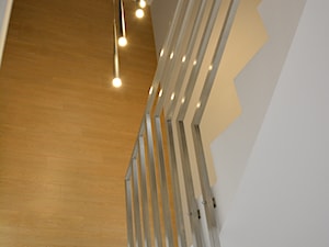Realizacja wnętrz domu jednorodzinnego w Warszawie - Schody, styl nowoczesny - zdjęcie od Mart-Design Architektura Wnętrz