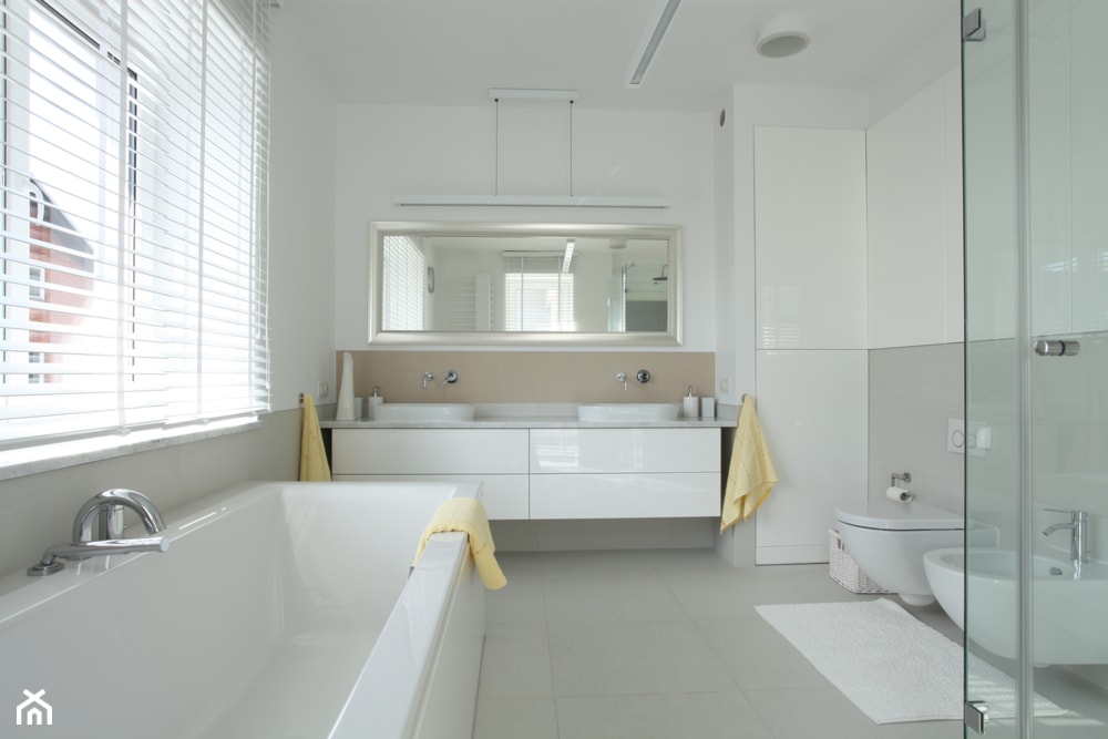 Łazienka w bieli - zdjęcie od CARREA - Homebook