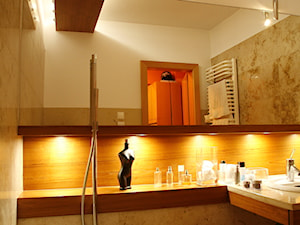Wnętrza apartamentu w Krakowie - Średnia bez okna z lustrem z punktowym oświetleniem łazienka, styl nowoczesny - zdjęcie od KJ Architekci