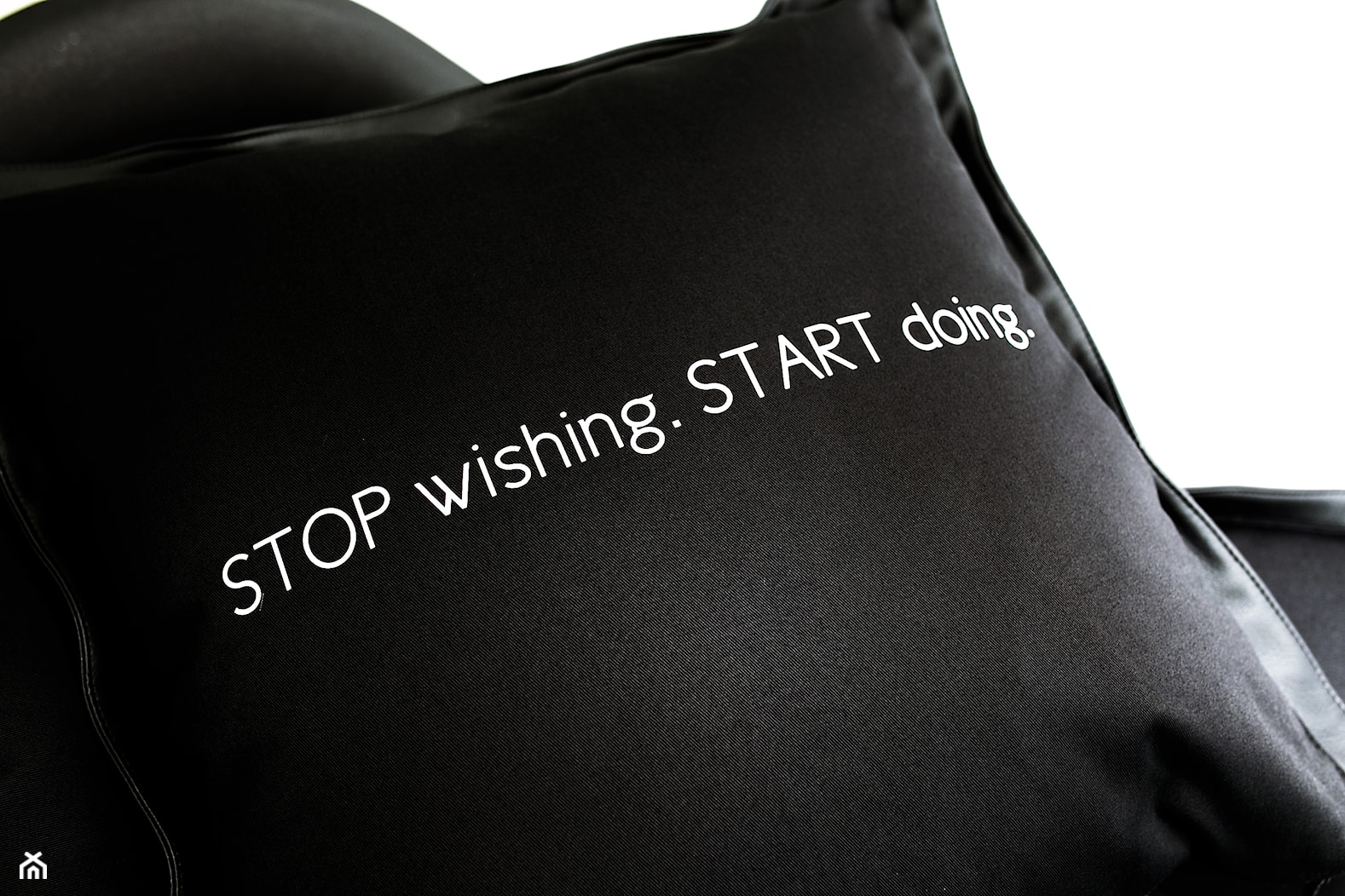 poducha STOPwishing. START doing. - zdjęcie od miau design - Homebook