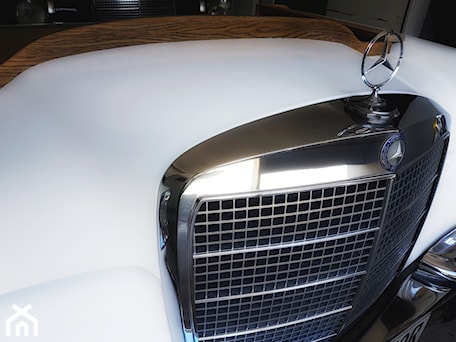 Aranżacje wnętrz - Biuro: Luksusowe biurko z samochodu Mercedes W108 białe - Rekreator Design. Przeglądaj, dodawaj i zapisuj najlepsze zdjęcia, pomysły i inspiracje designerskie. W bazie mamy już prawie milion fotografii!