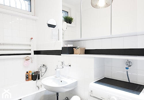 Czarno-biała łazienka - Łazienka, styl skandynawski - zdjęcie od Za murami za dachami