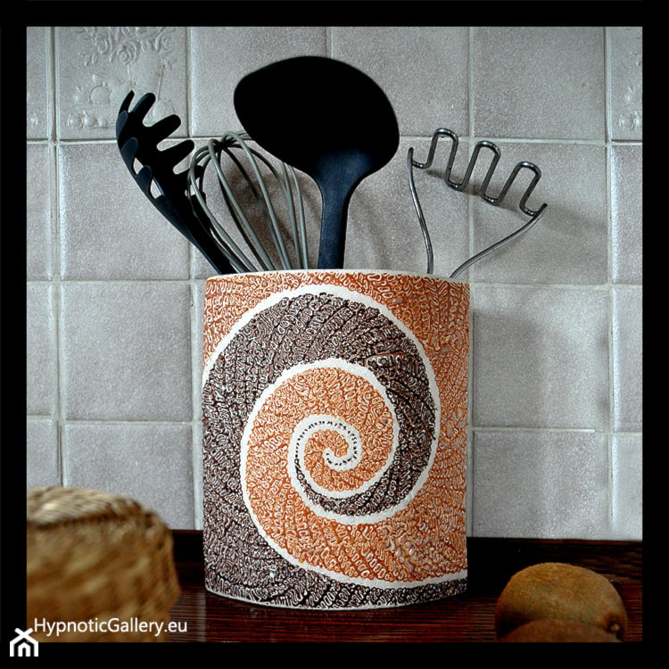 Pojemnik kuchenny ze ślimakiem - zdjęcie od hypnotic - Homebook