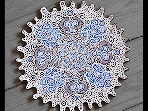 Patera z fioletowo niebieską mandalą - zdjęcie od hypnotic