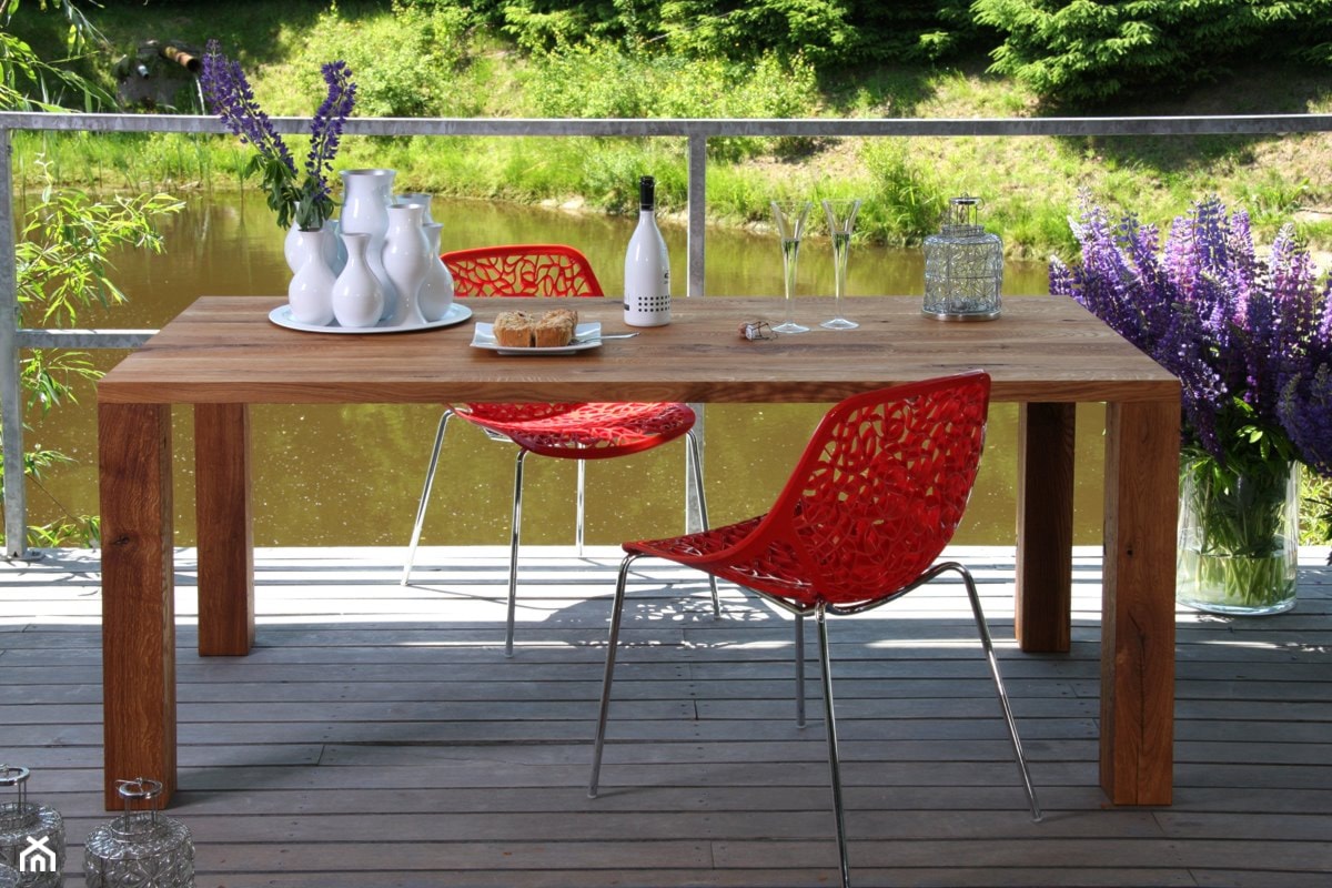 Aranżacje - Średni z podłogą z desek z meblami ogrodowymi z donicami na kwiaty taras z tyłu domu, styl nowoczesny - zdjęcie od Lupus73 | Meble - Design - Produkcja - Homebook