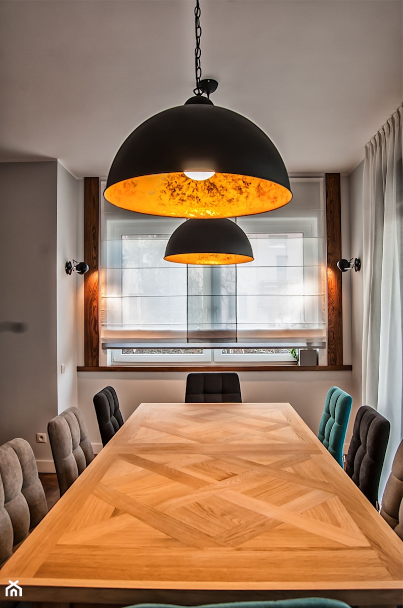 Rustykalna Posiadłość - Mała szara jadalnia jako osobne pomieszczenie, styl rustykalny - zdjęcie od Pracownia Architektury Wnętrz Hanny Hildebrandt