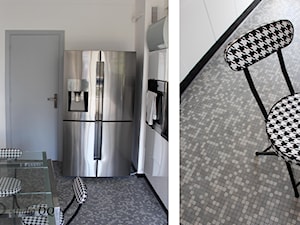 Realizacja / Apartament 110 m - Francja - Nicea - Mała zamknięta biała z zabudowaną lodówką z lodówką wolnostojącą kuchnia w kształcie litery l, styl nowoczesny - zdjęcie od Studio QQ Natalia Lenarczyk - Architekci & Projektanci wnętrz