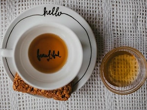 Filiżanka Hello Beautiful - zdjęcie od jedrki