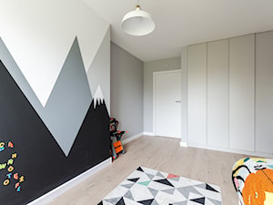 Projekt domu w okolicach Poznania ok. 120 m2 - Średni biały czarny szary pokój dziecka dla dziecka d ... - zdjęcie od Architektownia