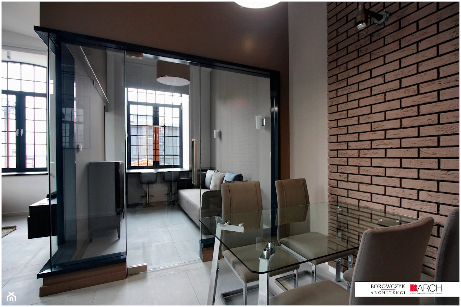 LOFT z widokiem - Mała czarna jadalnia jako osobne pomieszczenie - zdjęcie od Borowczyk Architekci - Homebook