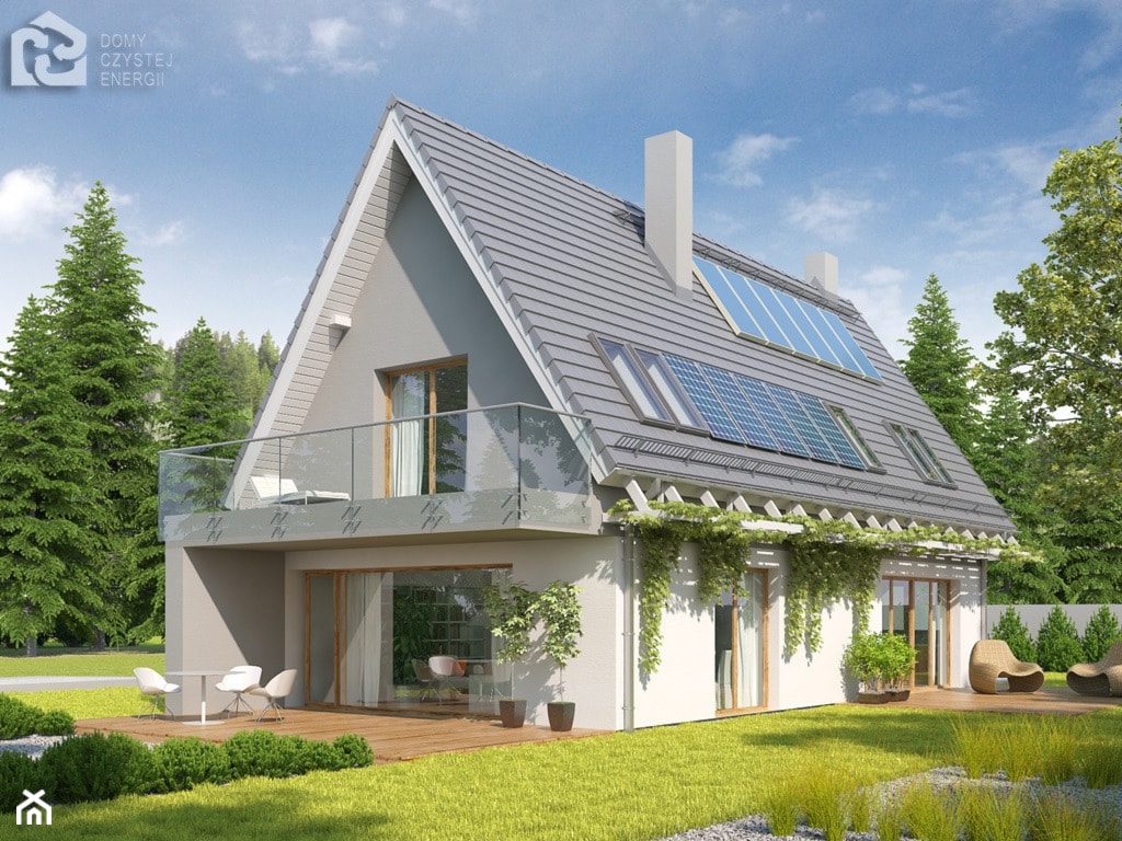dom z panelami słonecznymi