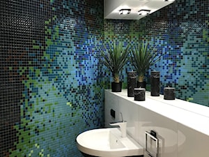 Abstrakcyjna Mozaika w łazience - zdjęcie od Trufle Mozaiki