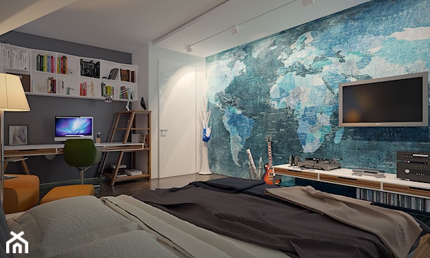 sypialnia z tapetą z mapą świata w niebieskich barwach, białe drzwi, szara narzuta