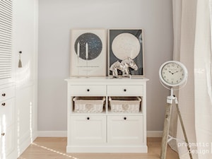 Komoda i szafa w sypialni - zdjęcie od Pragmatic Design