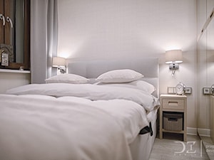 łóżko z tapicerowanym wezgłowiem - zdjęcie od Pragmatic Design