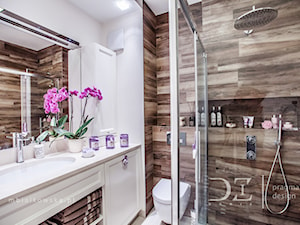 Prowansja na Bartyckiej - Średnia bez okna łazienka, styl prowansalski - zdjęcie od Pragmatic Design