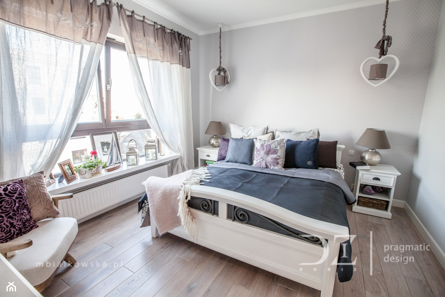 Prowansja na Bartyckiej - Średnia szara sypialnia, styl prowansalski - zdjęcie od Pragmatic Design - Homebook