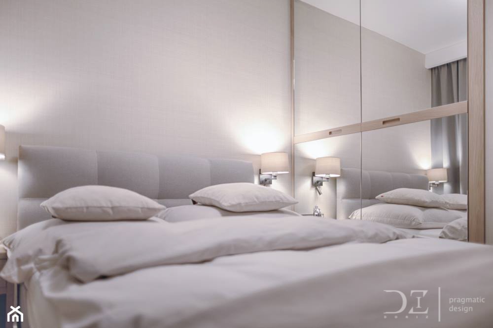łóżko z tapicerowanym wezgłowiem - zdjęcie od Pragmatic Design - Homebook